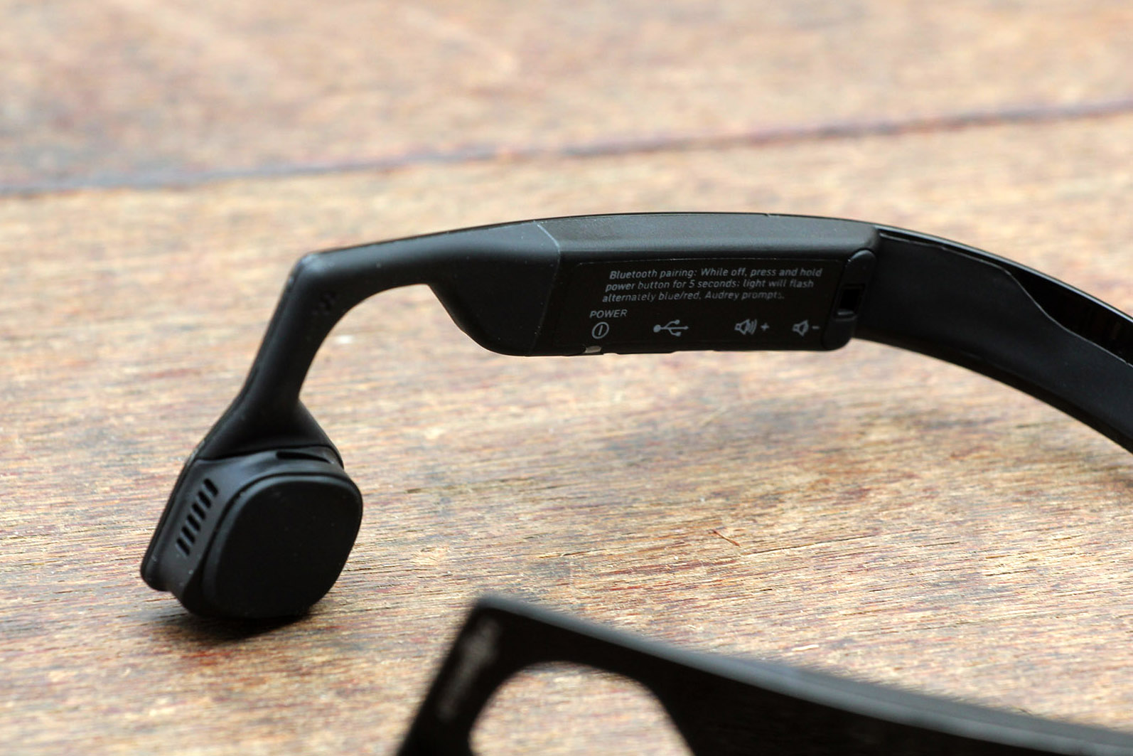 Review Aftershokz Bluez 2 Wireless Bone Conduction Headphones Road Cc